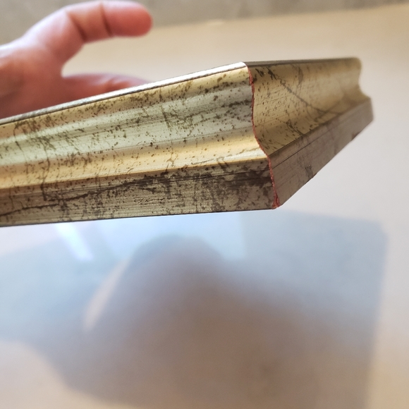 Vintage Italian picture scene of a town's buildings. Frame is 5" by 5" - Picture 4 of 4